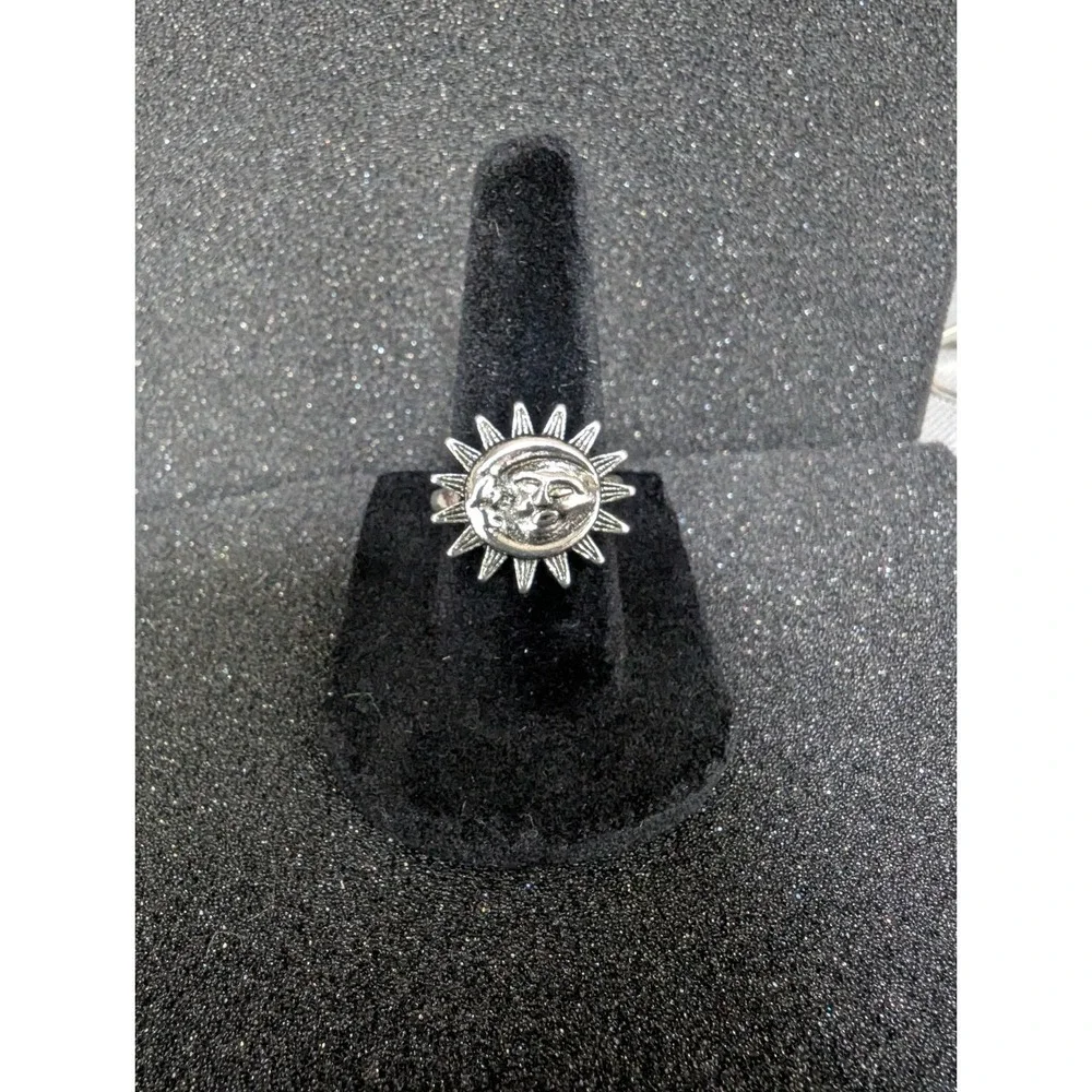 Silver Toned Moon Inside Sun Ring -‎ Size 7